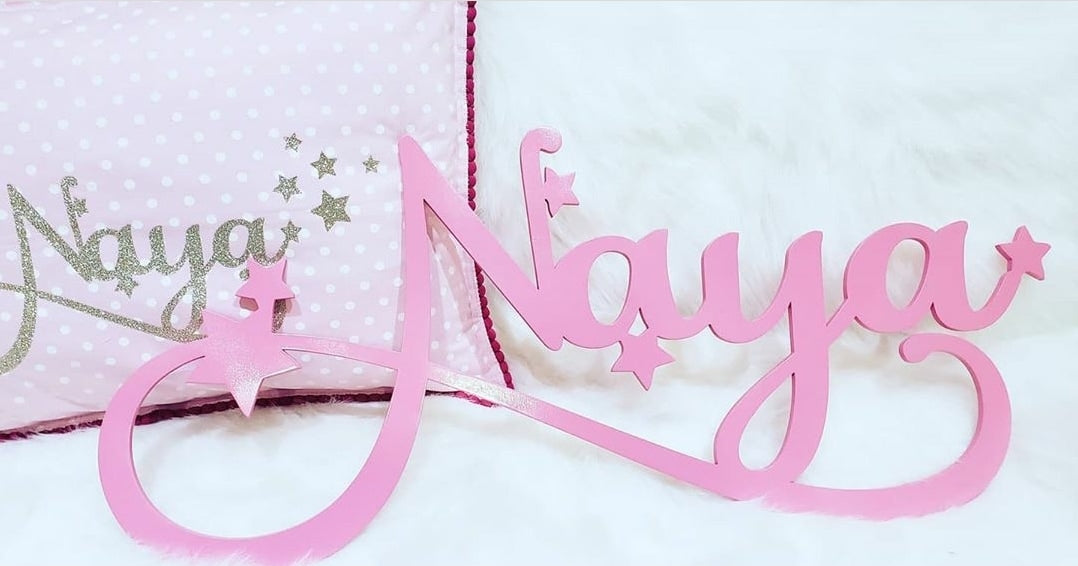 THEMED SWIRL  NAME SIGN