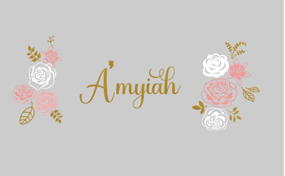 wall painel decor + name sign