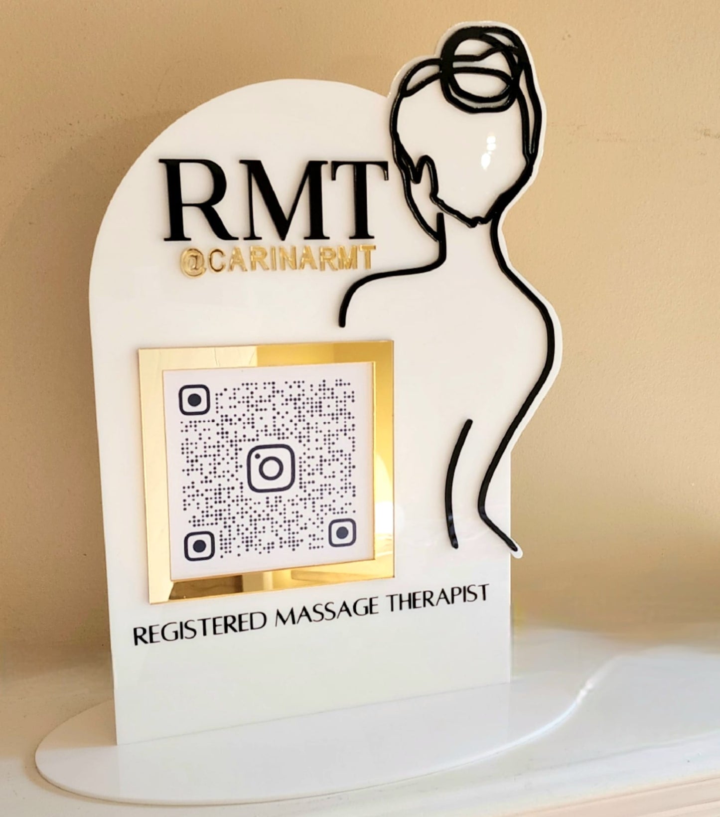 SOCIAL MEDIA QR CODE PLAQUE.