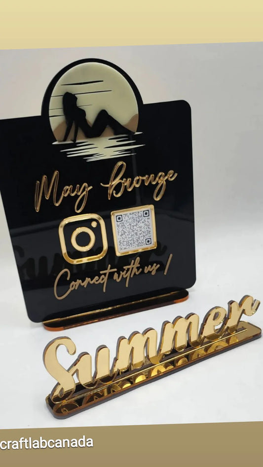 SOCIAL MEDIA QR CODE PLAQUE.