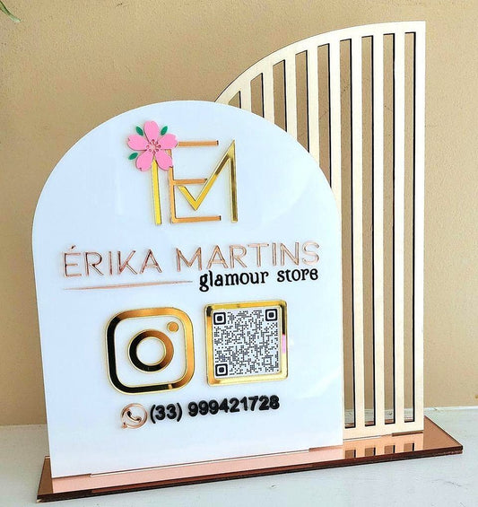 SOCIAL MEDIA QR CODE PLAQUE.