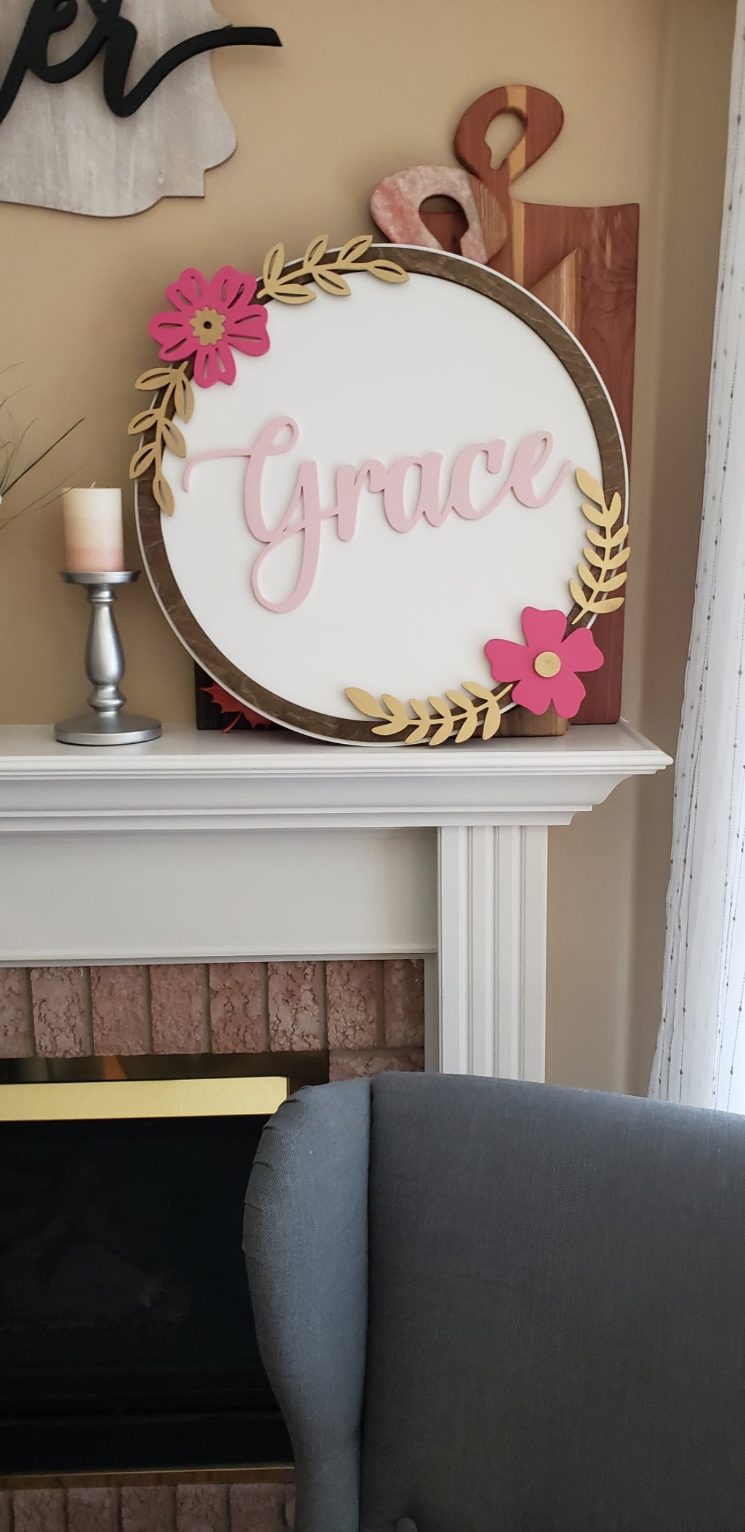Name sign Nursery round