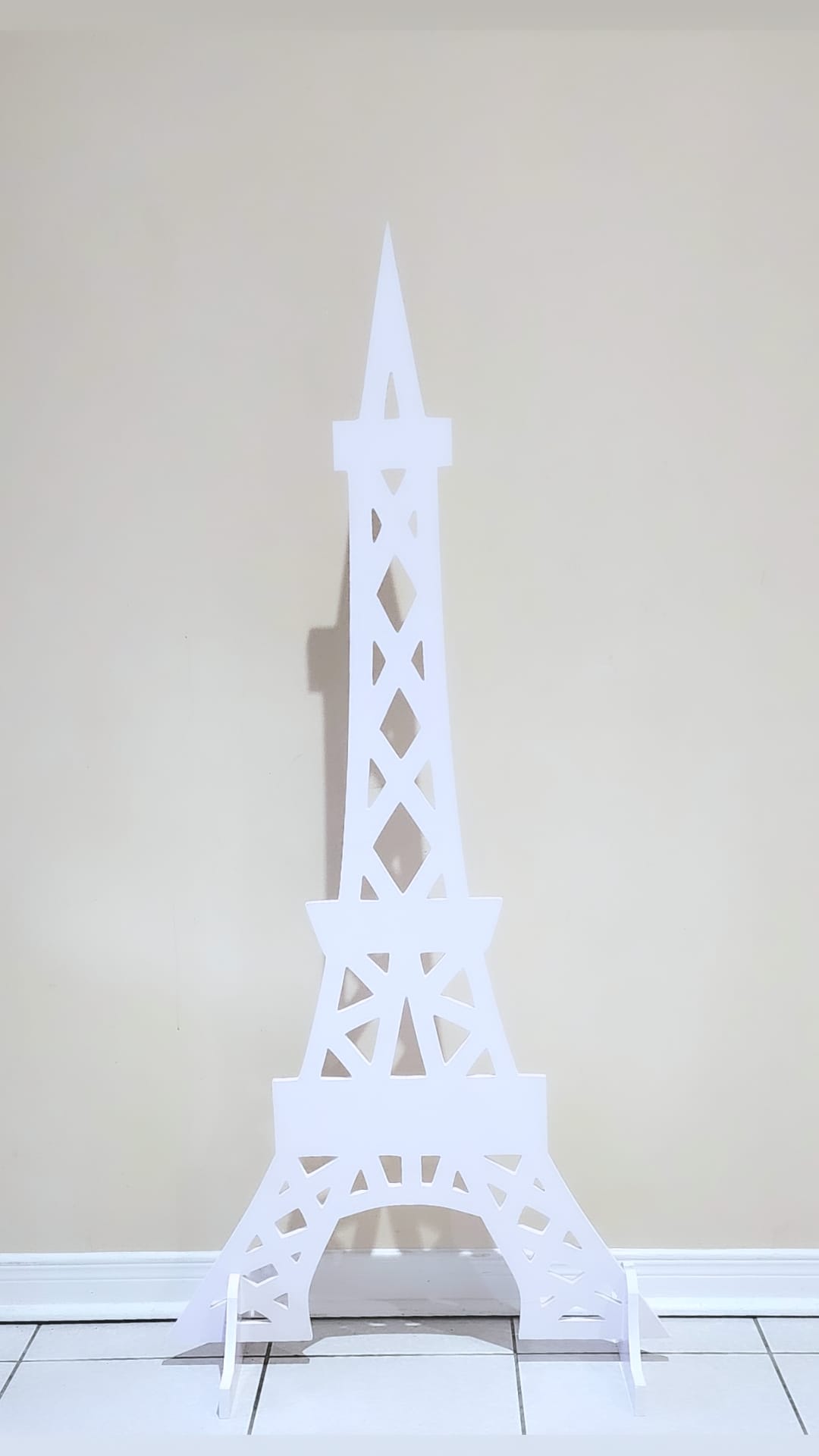 EIFFEL TOWER WOODEN CUT W/ STAND EVENT BACKDROP