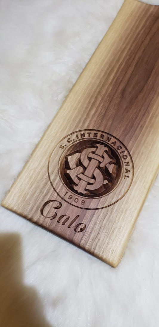 Live edge with handle galo board