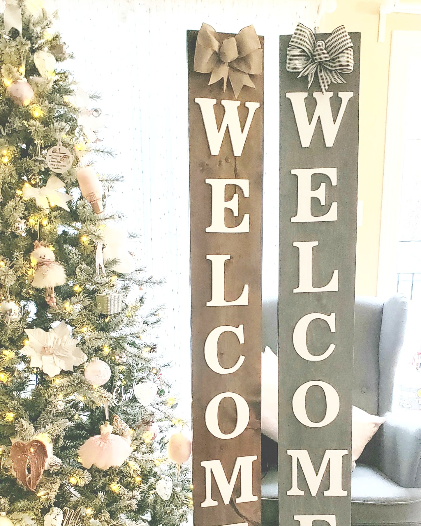 Welcome sign door entry